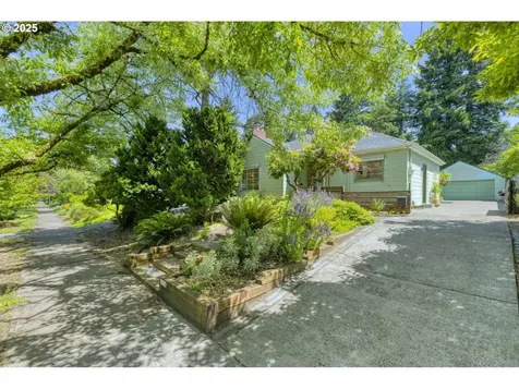 6814 N Wall Avenue Portland OR 97203