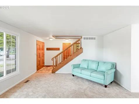 4588 Ward Drive NE Salem OR 97305