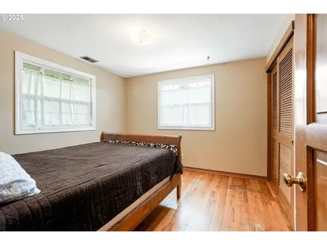 4588 Ward Drive NE Salem OR 97305