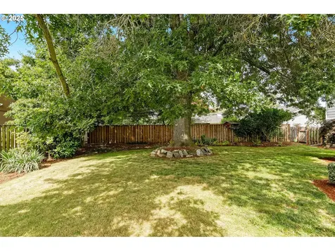 4588 Ward Drive NE Salem OR 97305