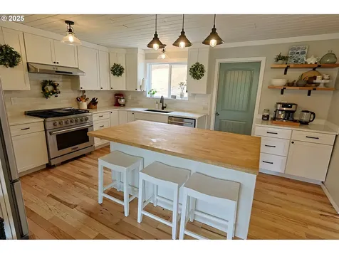 58894 Old Railroad Grade Road Coquille OR 97423