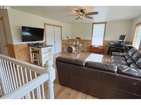 58894 Old Railroad Grade Road Coquille OR 97423