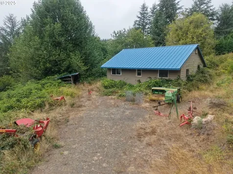 58894 Old Railroad Grade Road Coquille OR 97423