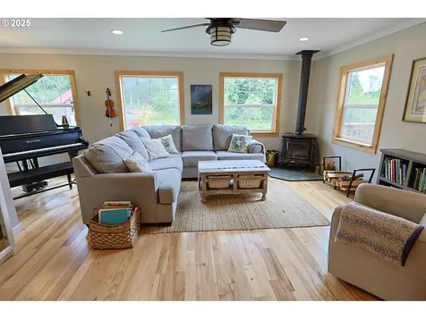 58894 Old Railroad Grade Road Coquille OR 97423