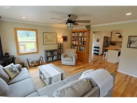 58894 Old Railroad Grade Road Coquille OR 97423