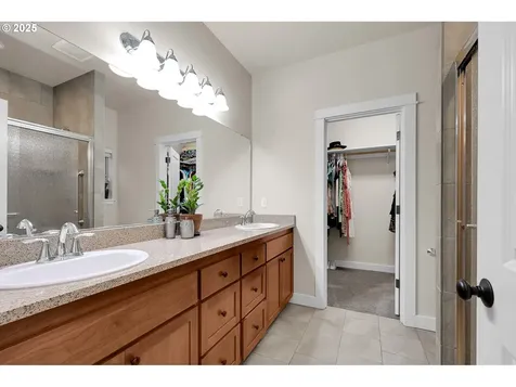 912 Howard Avenue Eugene OR 97404