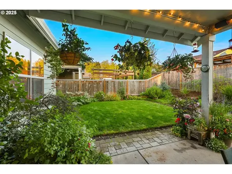 912 Howard Avenue Eugene OR 97404