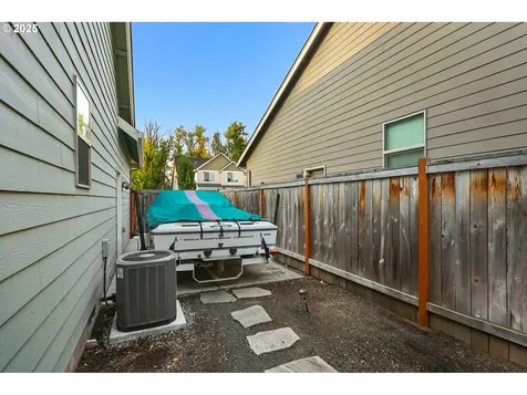 912 Howard Avenue Eugene OR 97404
