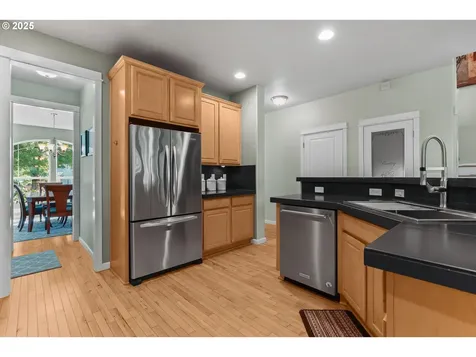 4925 E Masters Drive Newberg OR 97132