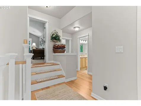 4925 E Masters Drive Newberg OR 97132