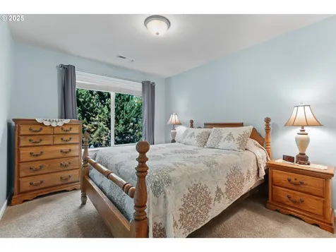 4925 E Masters Drive Newberg OR 97132