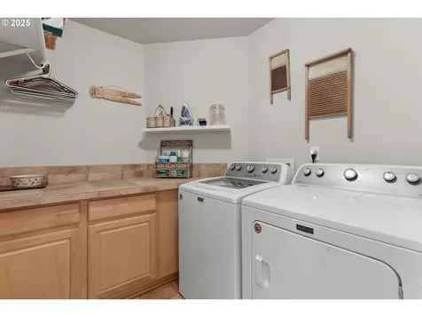4925 E Masters Drive Newberg OR 97132