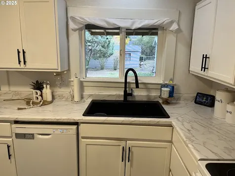 908 I Avenue La Grande OR 97850