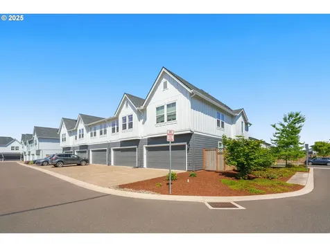 7030 SE Treat Street Hillsboro OR 97123