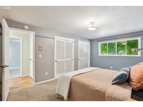 17900 Monticello Drive Gladstone OR 97027
