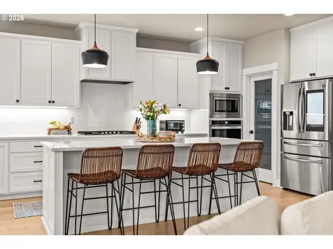 1525 Alsea Drive Eugene OR 97408