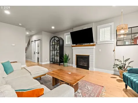 1525 Alsea Drive Eugene OR 97408