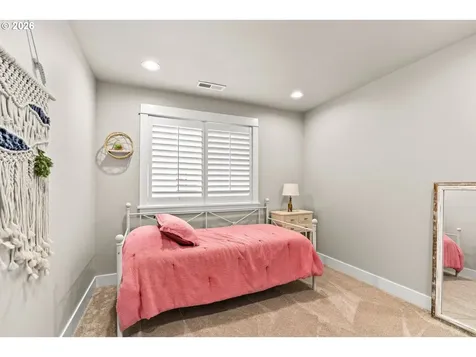 1525 Alsea Drive Eugene OR 97408