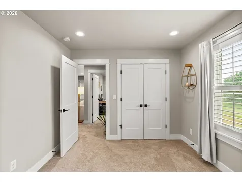 1525 Alsea Drive Eugene OR 97408