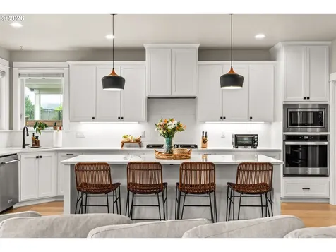 1525 Alsea Drive Eugene OR 97408