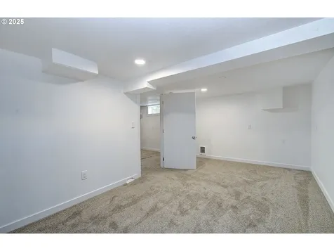 1012 6th Street Washougal WA 98671