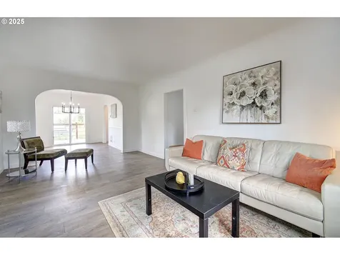 1012 6th Street Washougal WA 98671