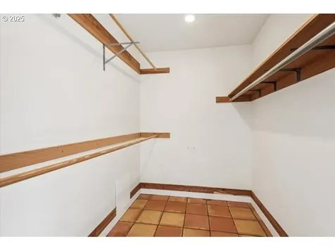 215 SW Towle Avenue Gresham OR 97080