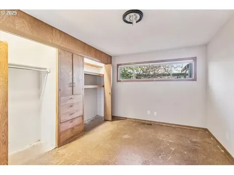 215 SW Towle Avenue Gresham OR 97080