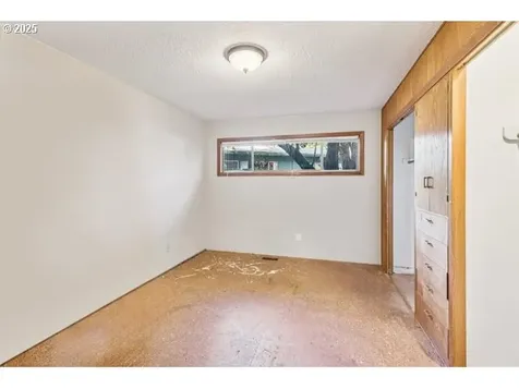 215 SW Towle Avenue Gresham OR 97080