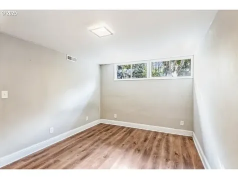 215 SW Towle Avenue Gresham OR 97080
