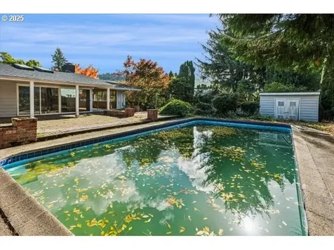 215 SW Towle Avenue Gresham OR 97080