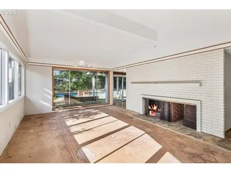 215 SW Towle Avenue Gresham OR 97080