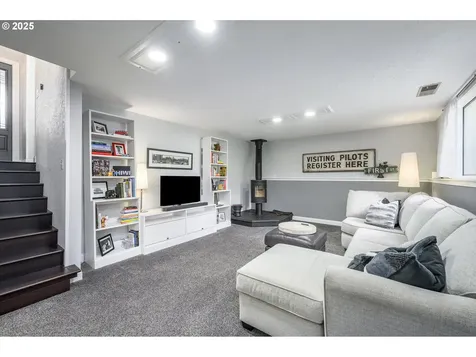 230 NE Kingwood Street Mcminnville OR 97128