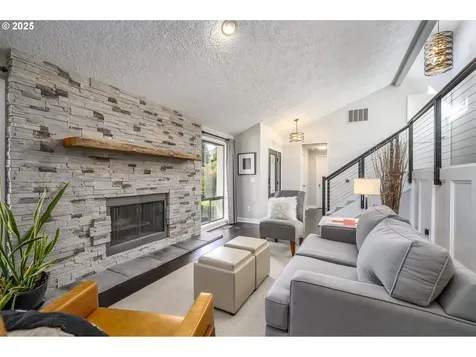 230 NE Kingwood Street Mcminnville OR 97128