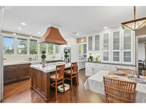 2643 SW Buena Vista Drive Portland OR 97201