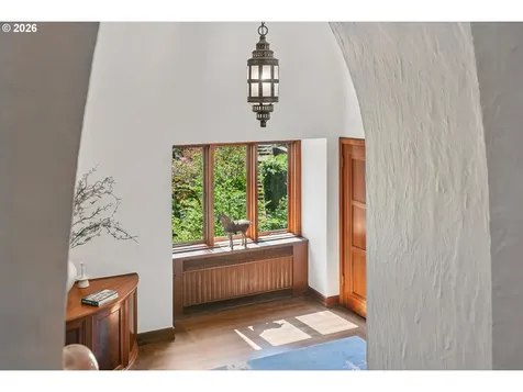 2643 SW Buena Vista Drive Portland OR 97201