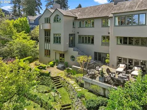 2643 SW Buena Vista Drive Portland OR 97201