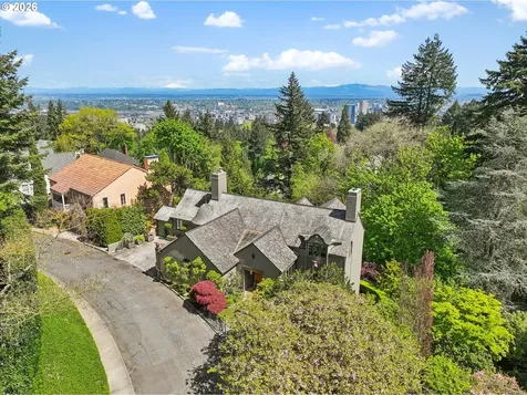2643 SW Buena Vista Drive Portland OR 97201