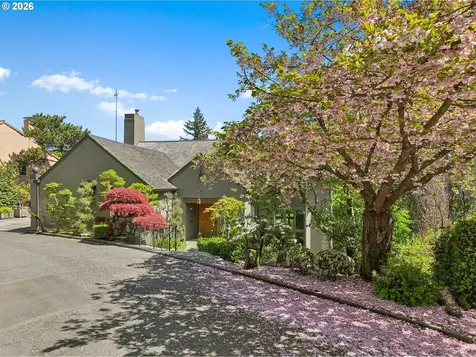 2643 SW Buena Vista Drive Portland OR 97201