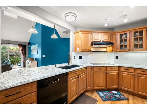 215 E Hereford Street Gladstone OR 97027