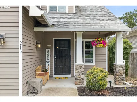 215 E Hereford Street Gladstone OR 97027