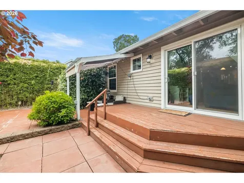 215 E Hereford Street Gladstone OR 97027