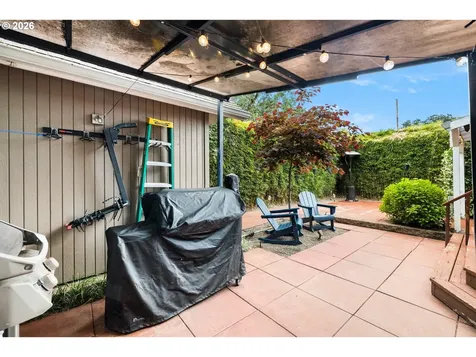 215 E Hereford Street Gladstone OR 97027