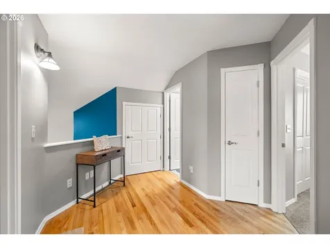 215 E Hereford Street Gladstone OR 97027