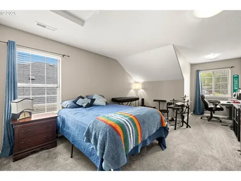 215 E Hereford Street Gladstone OR 97027