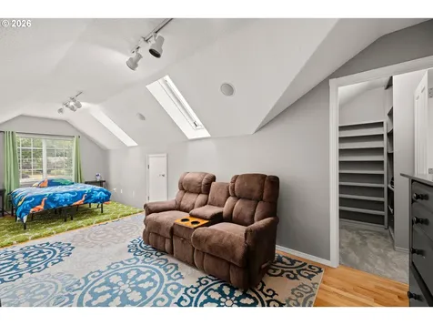 215 E Hereford Street Gladstone OR 97027