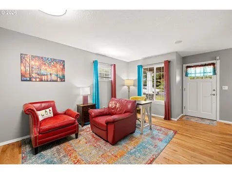 215 E Hereford Street Gladstone OR 97027