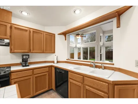5696 Windfield Loop Lake Oswego OR 97035