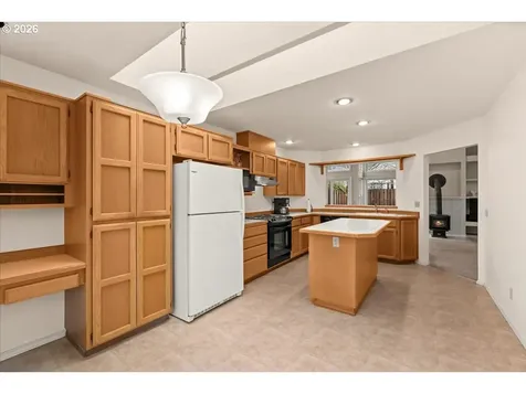 5696 Windfield Loop Lake Oswego OR 97035