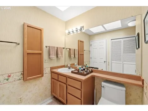 5696 Windfield Loop Lake Oswego OR 97035
